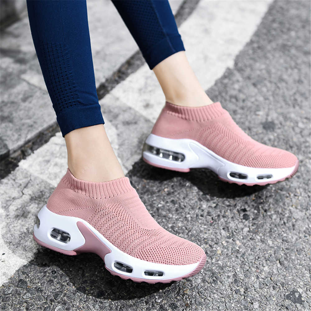Casual Sneaker Low - รองเท้าบูทส้นสูงไซส์ใหญ่เบอร์ 38 สำหรับผู้หญิง รองเท้าวิ่งกีฬา รองเท้าผ้าใบ รองเท้ากีฬา