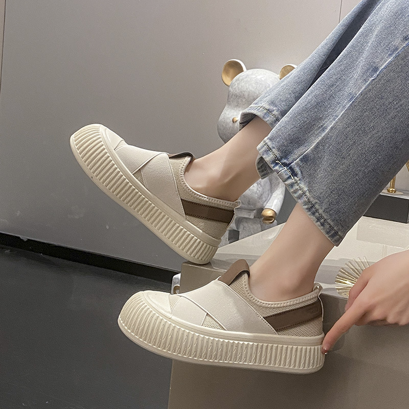 รองเท้าลำลองสไตล์เรโทรใหม่ปี 2 - Casual Sneaker Low บทวิจารณ์และราคา